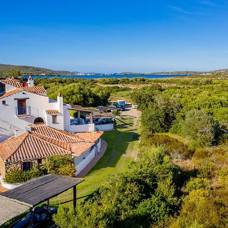 Club Degli Artisti 2 Holiday home Olbia