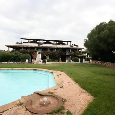 Club Degli Artisti 2 Holiday home Olbia